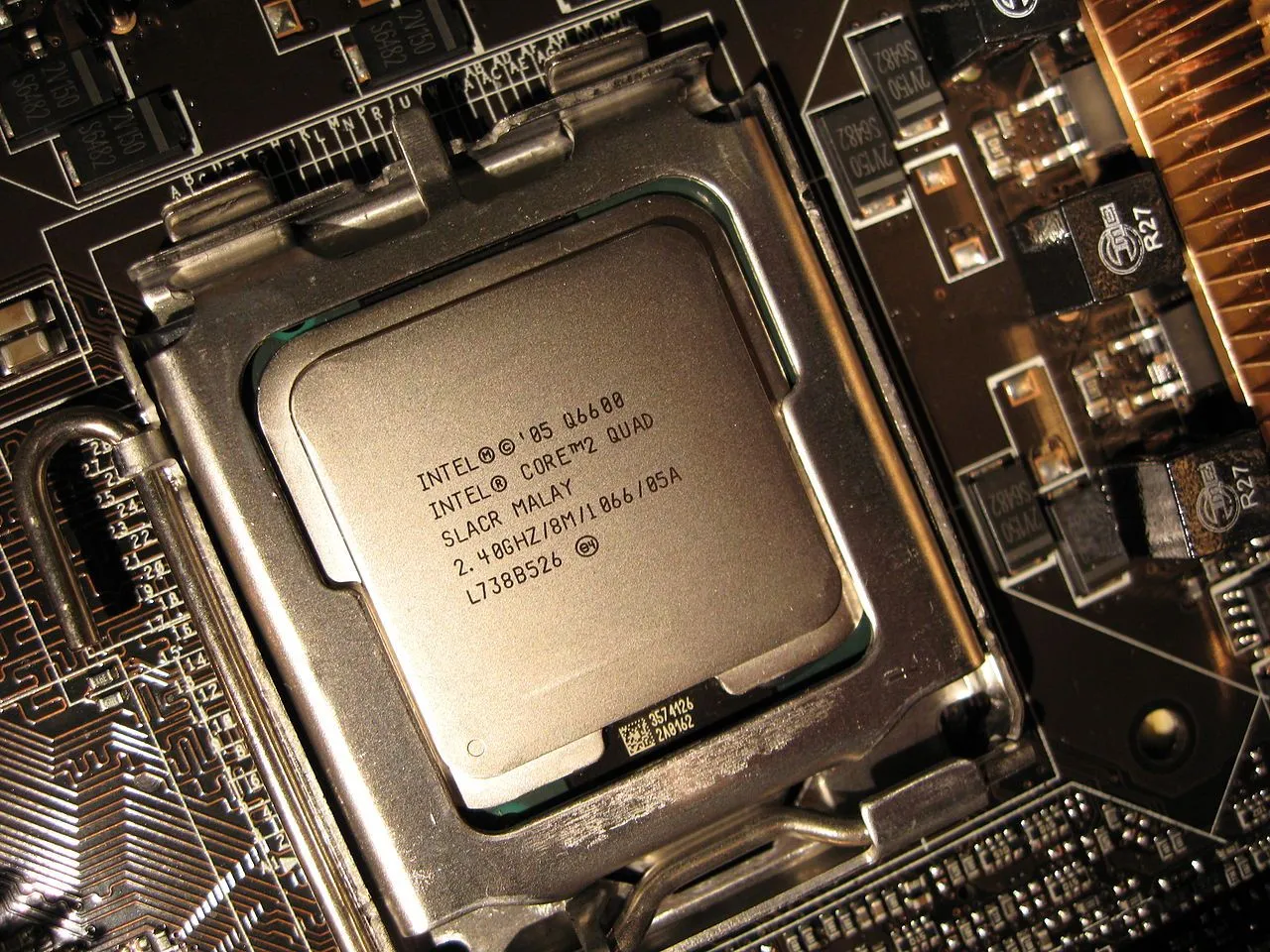 Ảnh cận cảnh bộ vi xử lý Intel Core 2 Quad Q6600