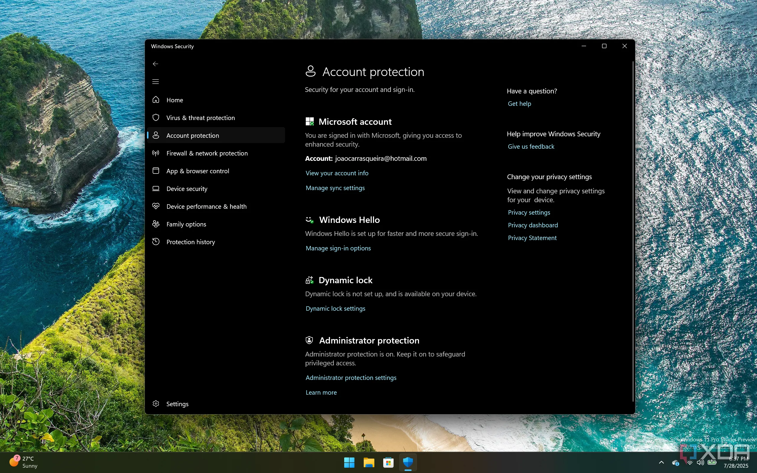 Ảnh chụp màn hình ứng dụng Bảo mật Windows hiển thị cài đặt bảo vệ tài khoản với tùy chọn Bảo vệ quản trị viên