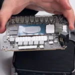 Bảng mạch PCB của card đồ họa RTX 5080, đại diện cho thiết kế kỹ thuật của dòng GPU cao cấp NVIDIA