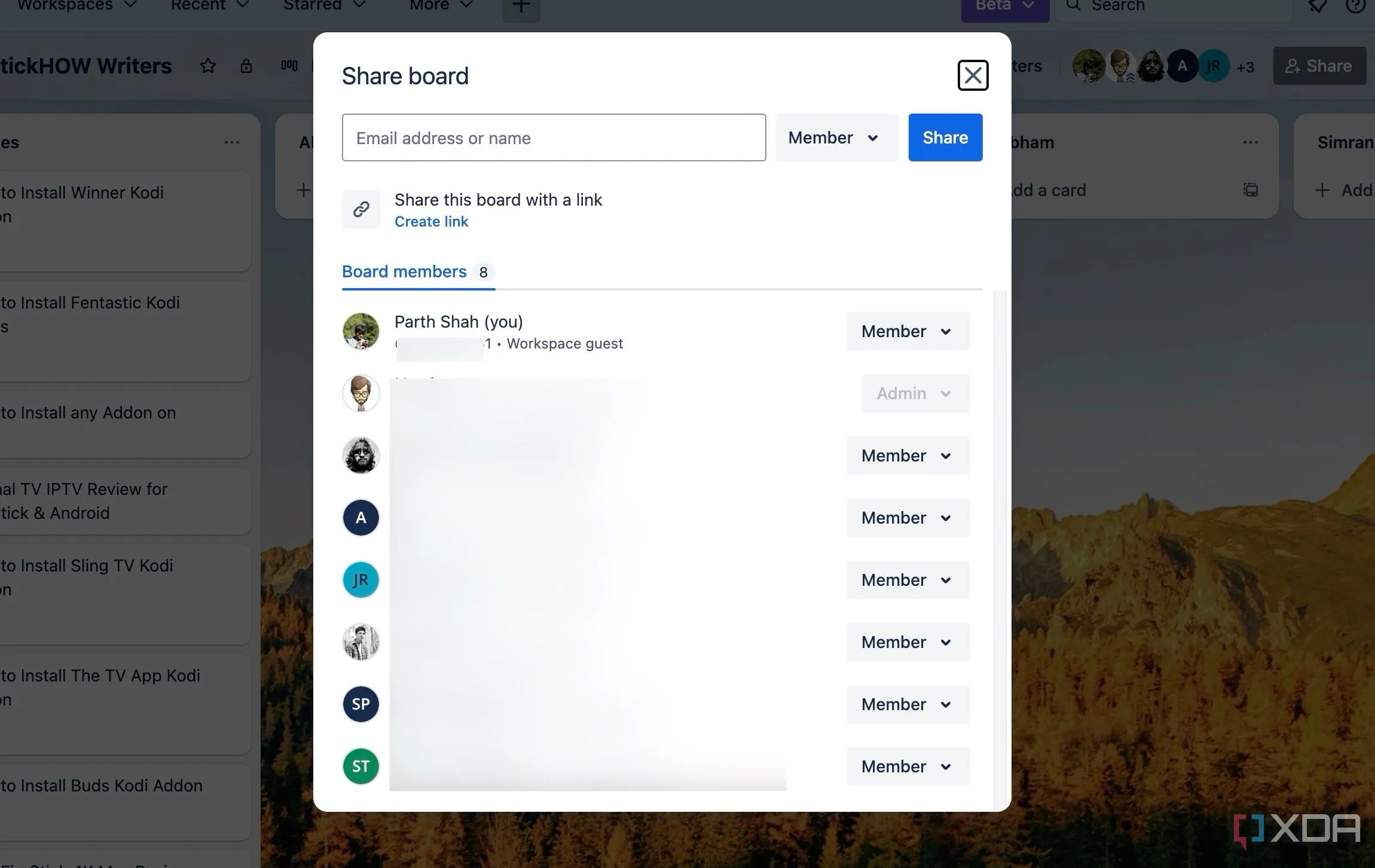 Bảng Trello minh họa tính năng cộng tác nhóm với nhiều người dùng tham gia