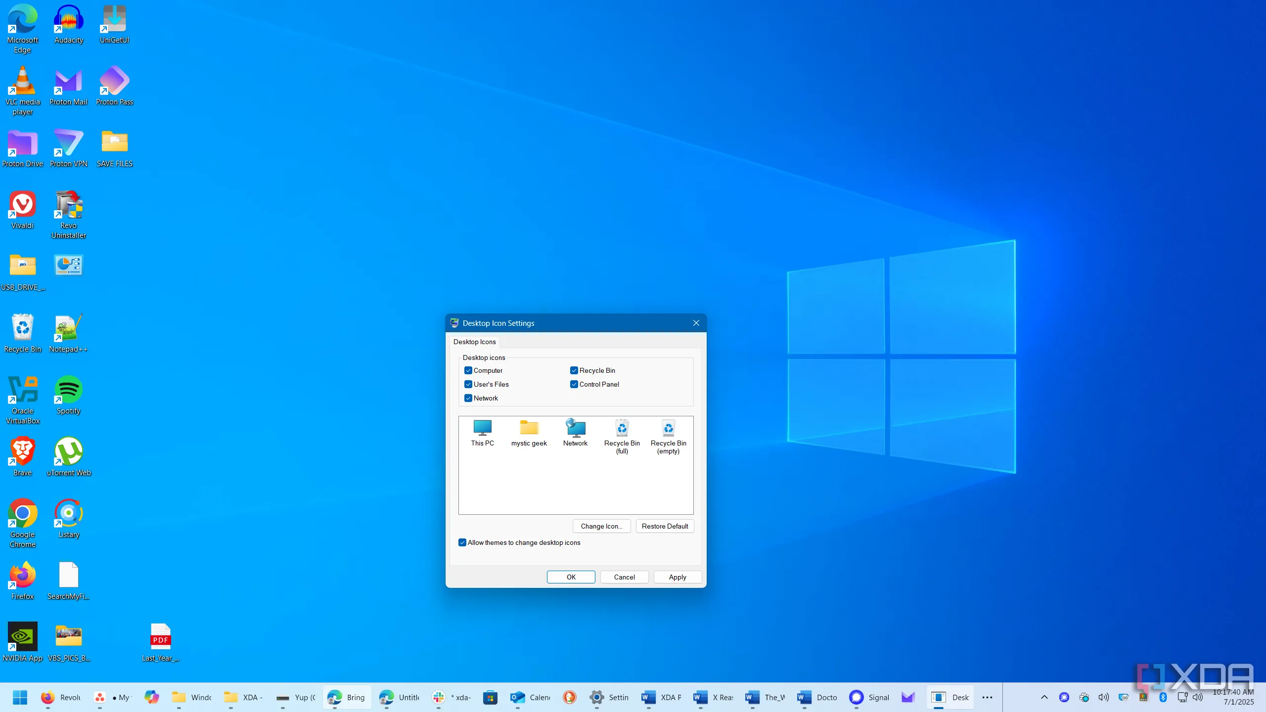 Cài đặt các biểu tượng màn hình desktop cổ điển như This PC, Control Panel trên Windows 11