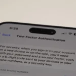 Cài đặt xác thực hai yếu tố cho Apple ID trên iPhone, tăng cường bảo mật tài khoản.