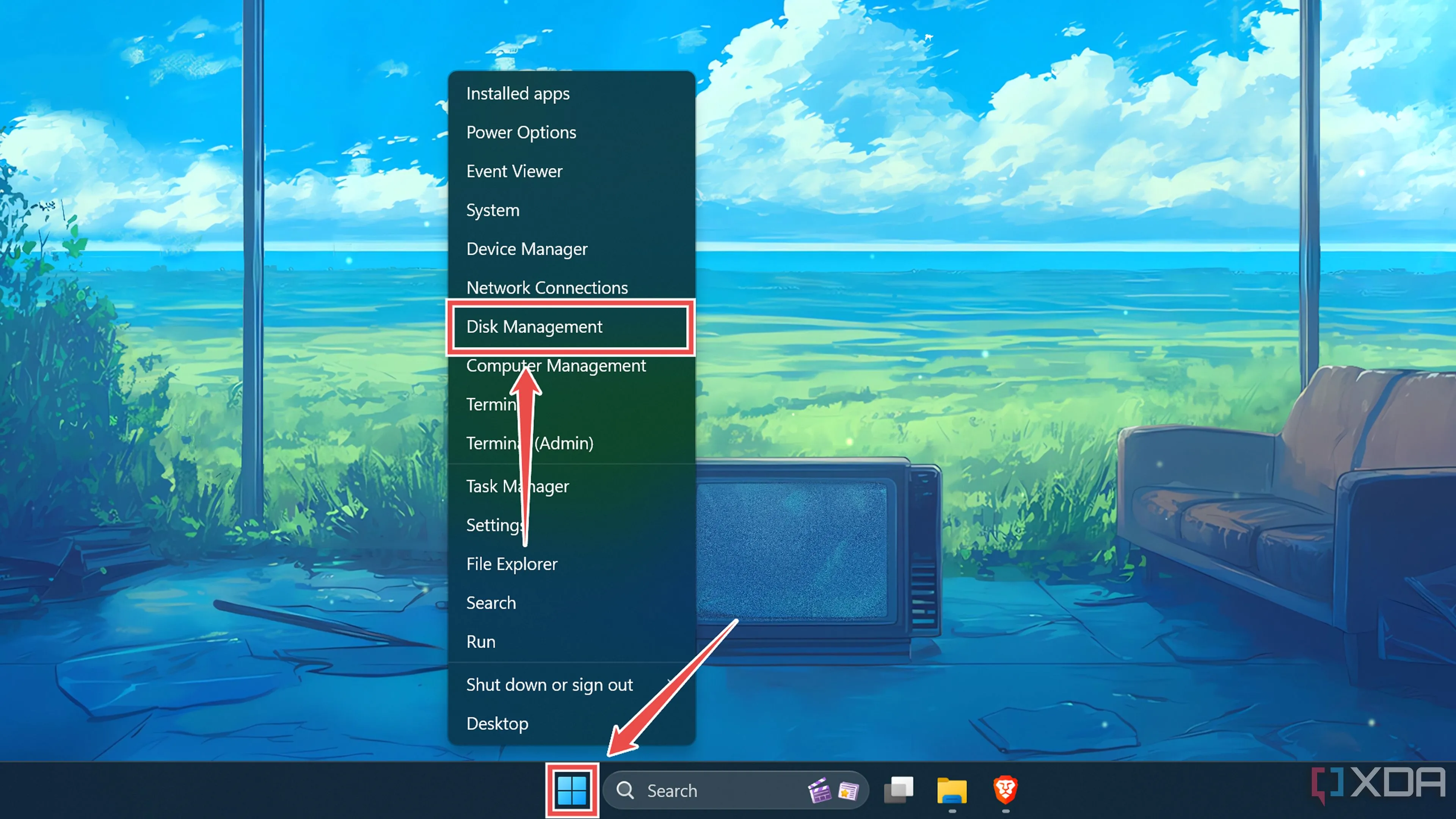 Chọn Disk Management từ menu chuột phải của nút Start trên Windows