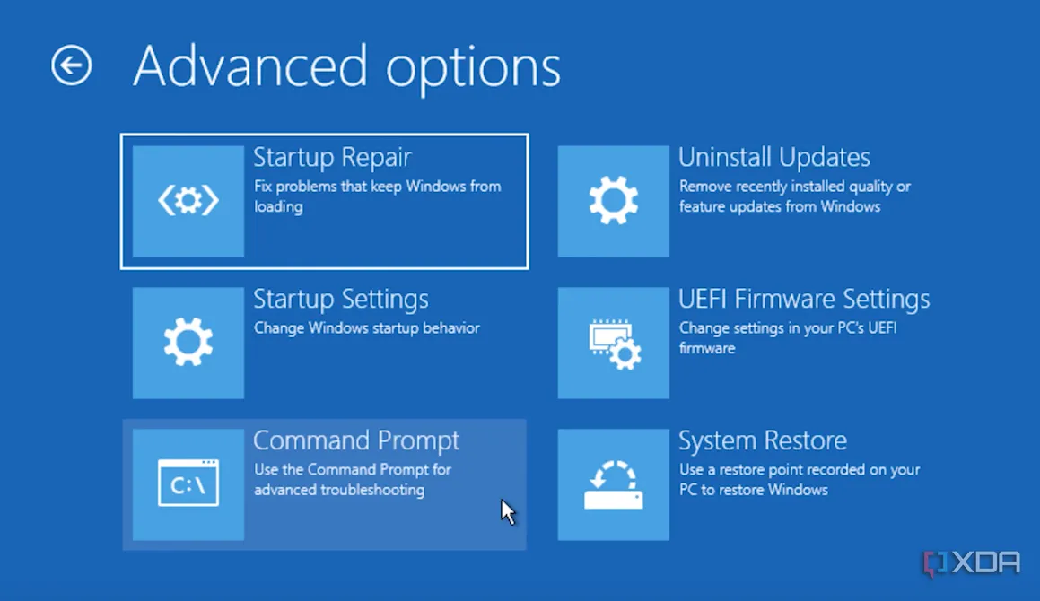 Giao diện Command Prompt trong menu Tùy chọn nâng cao của Windows 11 sau khi System32 bị hỏng
