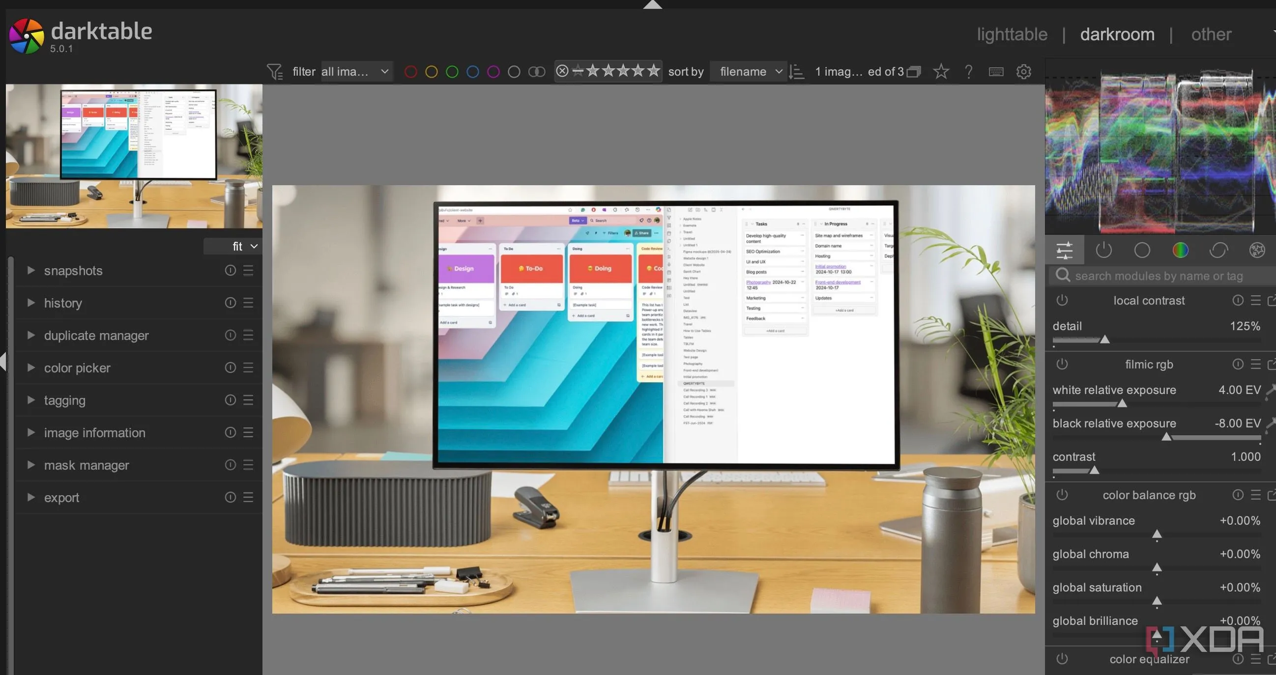 Giao diện Darktable trên máy tính hiển thị ảnh và thanh công cụ chỉnh sửa
