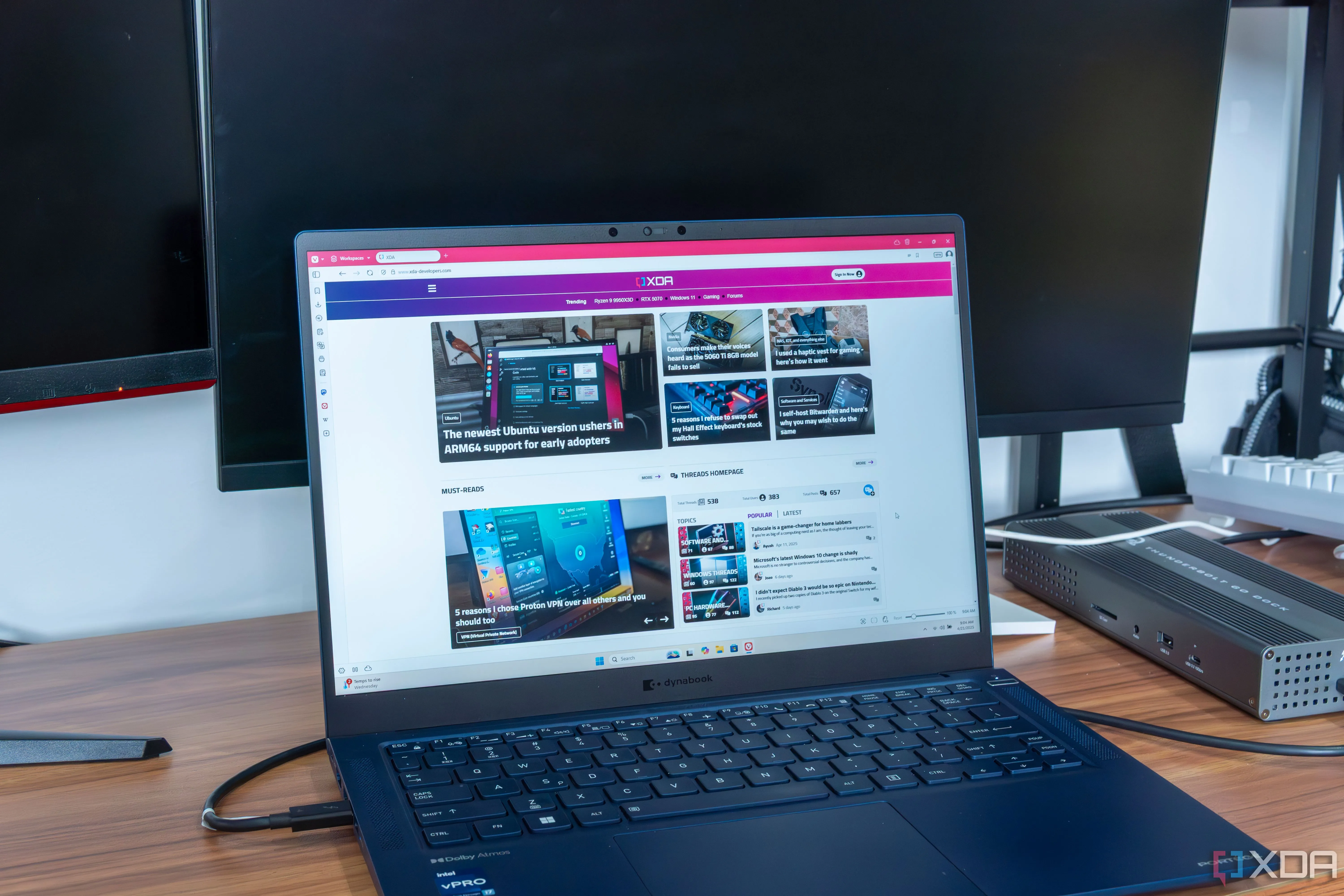 Giao diện File Explorer trên máy tính Windows 11 sau bản cập nhật cải thiện tốc độ.