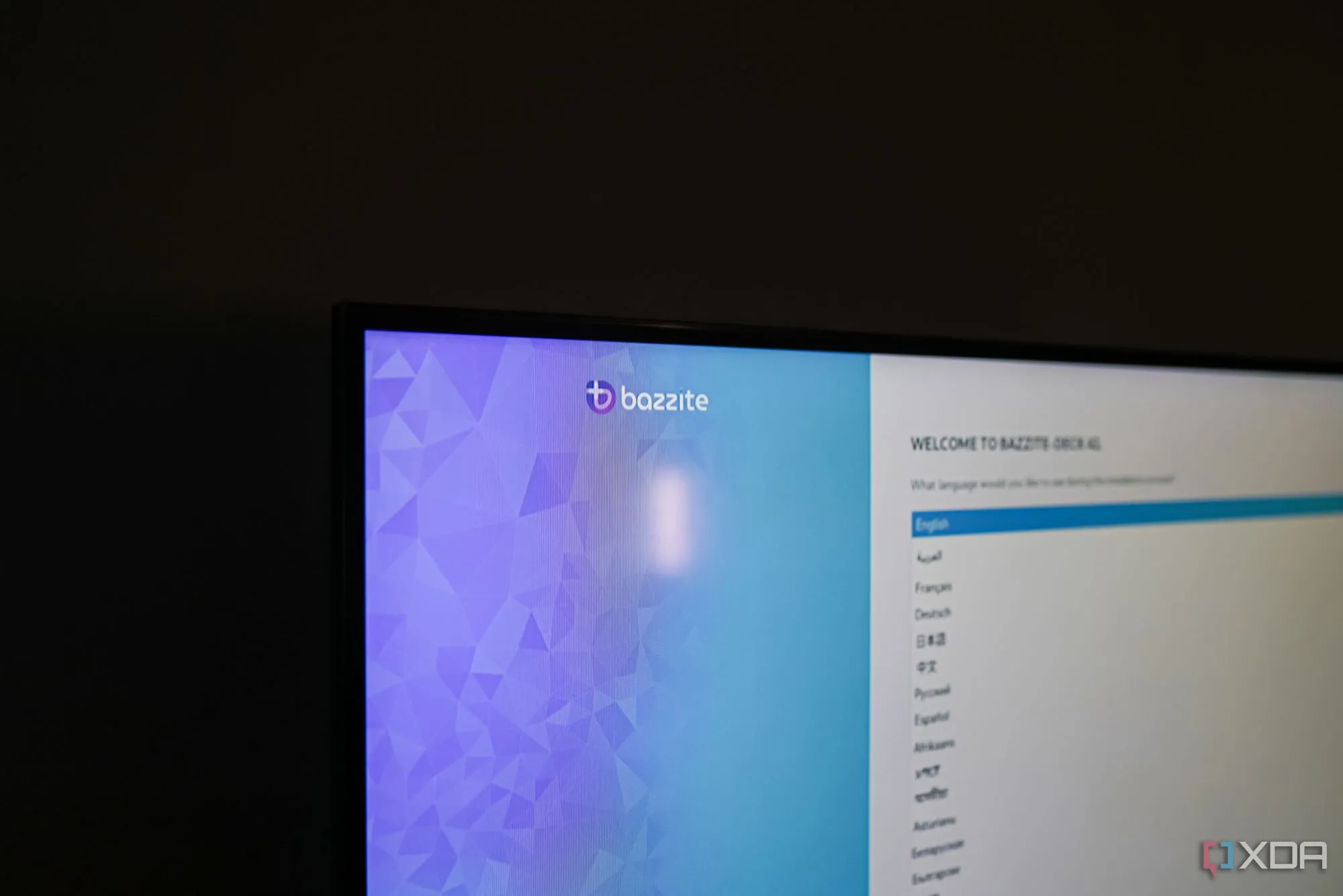 Giao diện Steam Game Mode trên Bazzite OS cho HTPC, hiển thị các tùy chọn và không có thông báo làm phiền, tối ưu trải nghiệm chơi game với AMD RX 9060 XT.