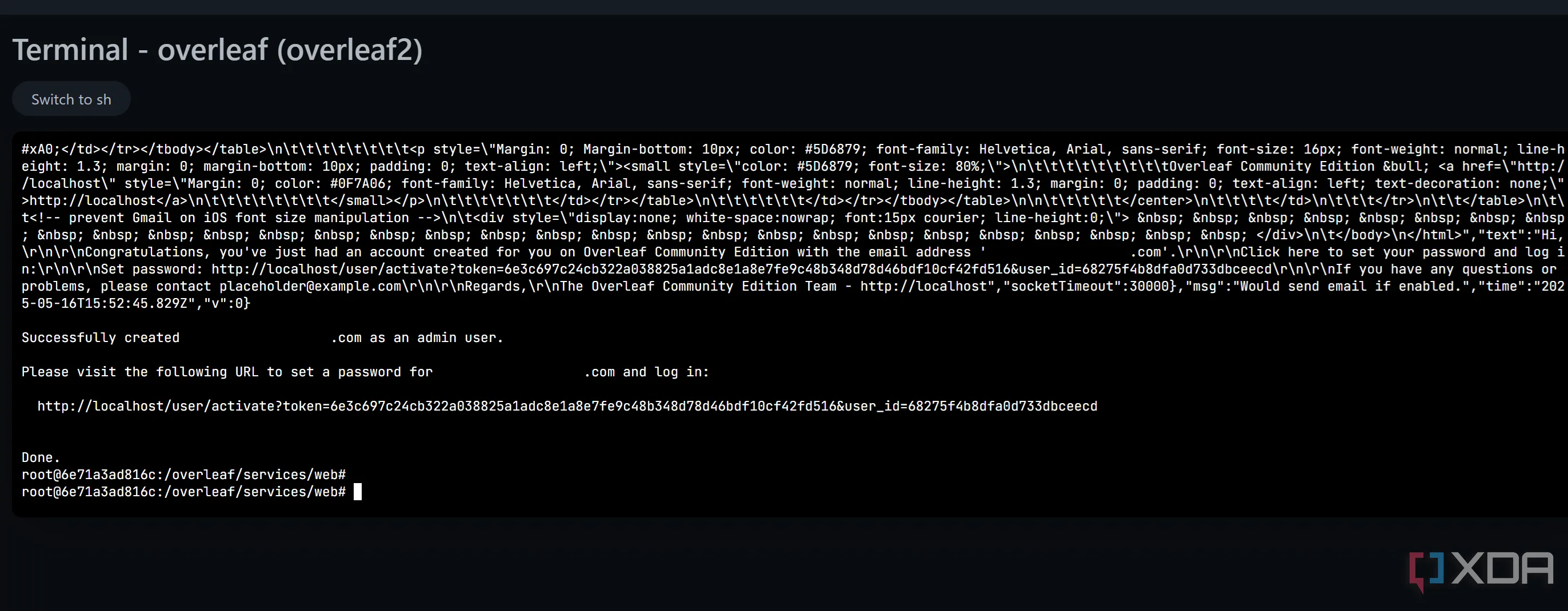 Giao diện terminal hiển thị quá trình cài đặt Overleaf tự host, minh họa sự phức tạp khi triển khai.