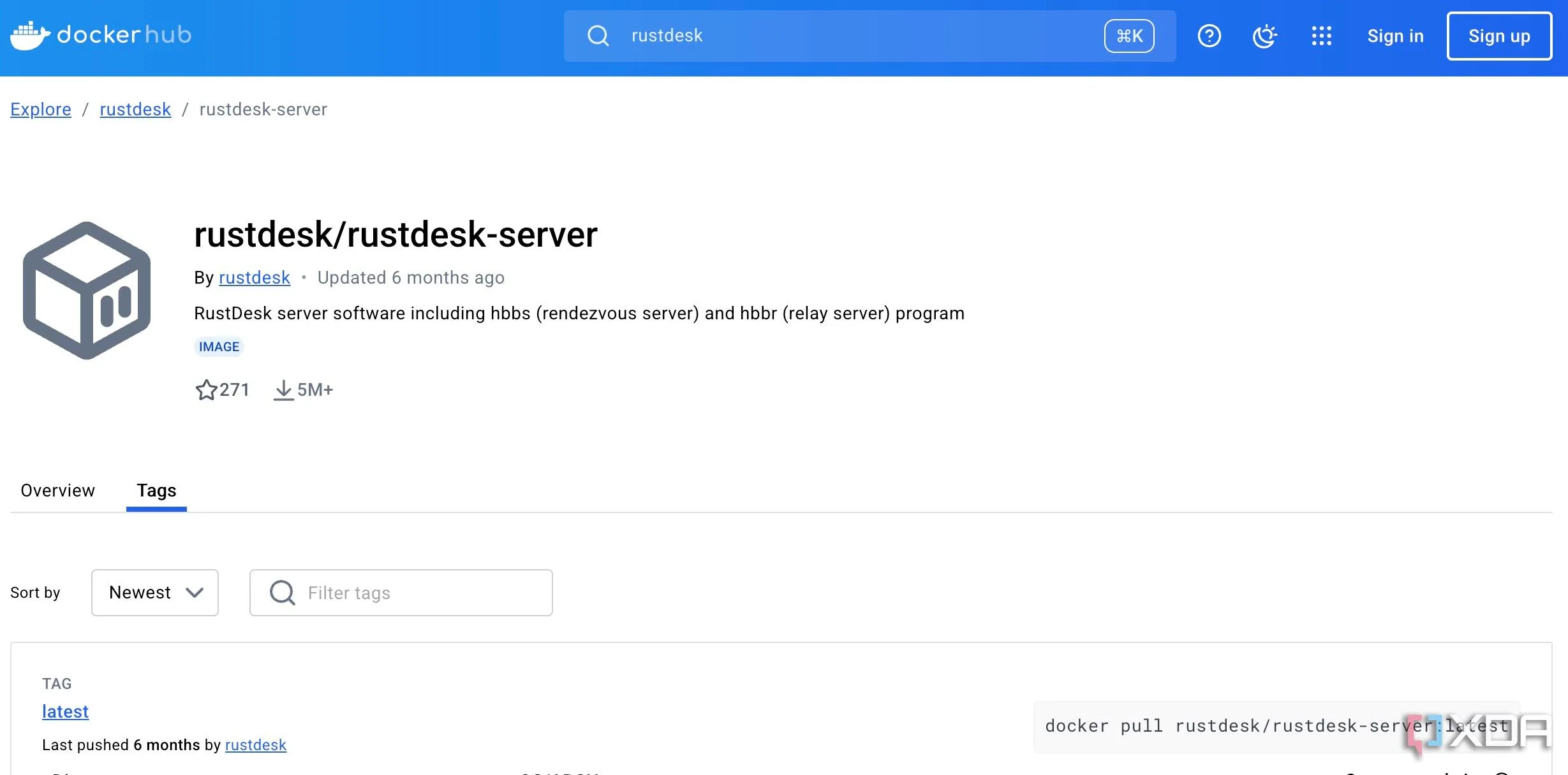 Giao diện thiết lập Docker cho RustDesk, minh họa tính năng tự host