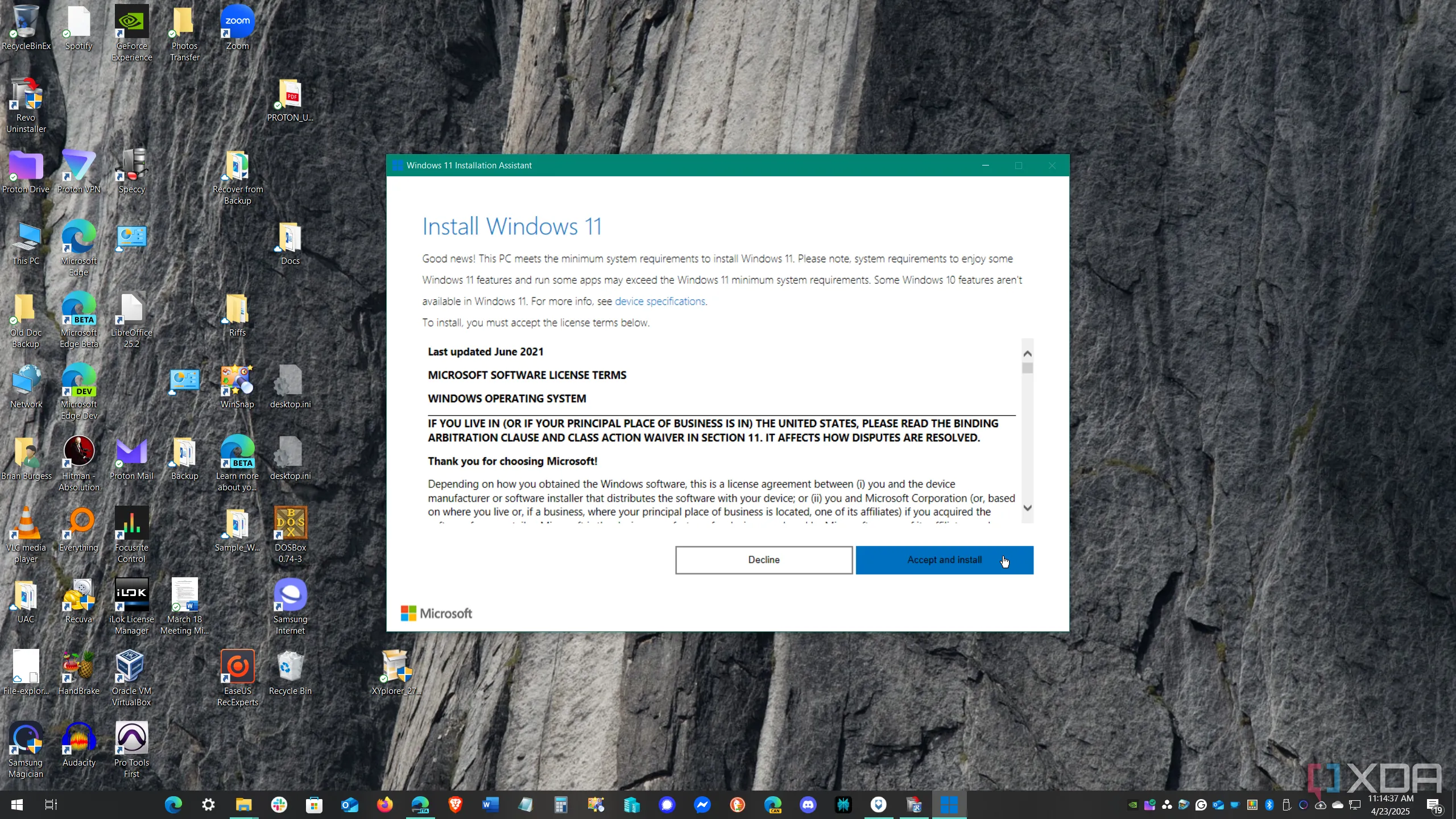 Giao diện Trợ lý Cài đặt Windows 11 (Windows 11 Installation Assistant) sẵn sàng khởi động quá trình nâng cấp