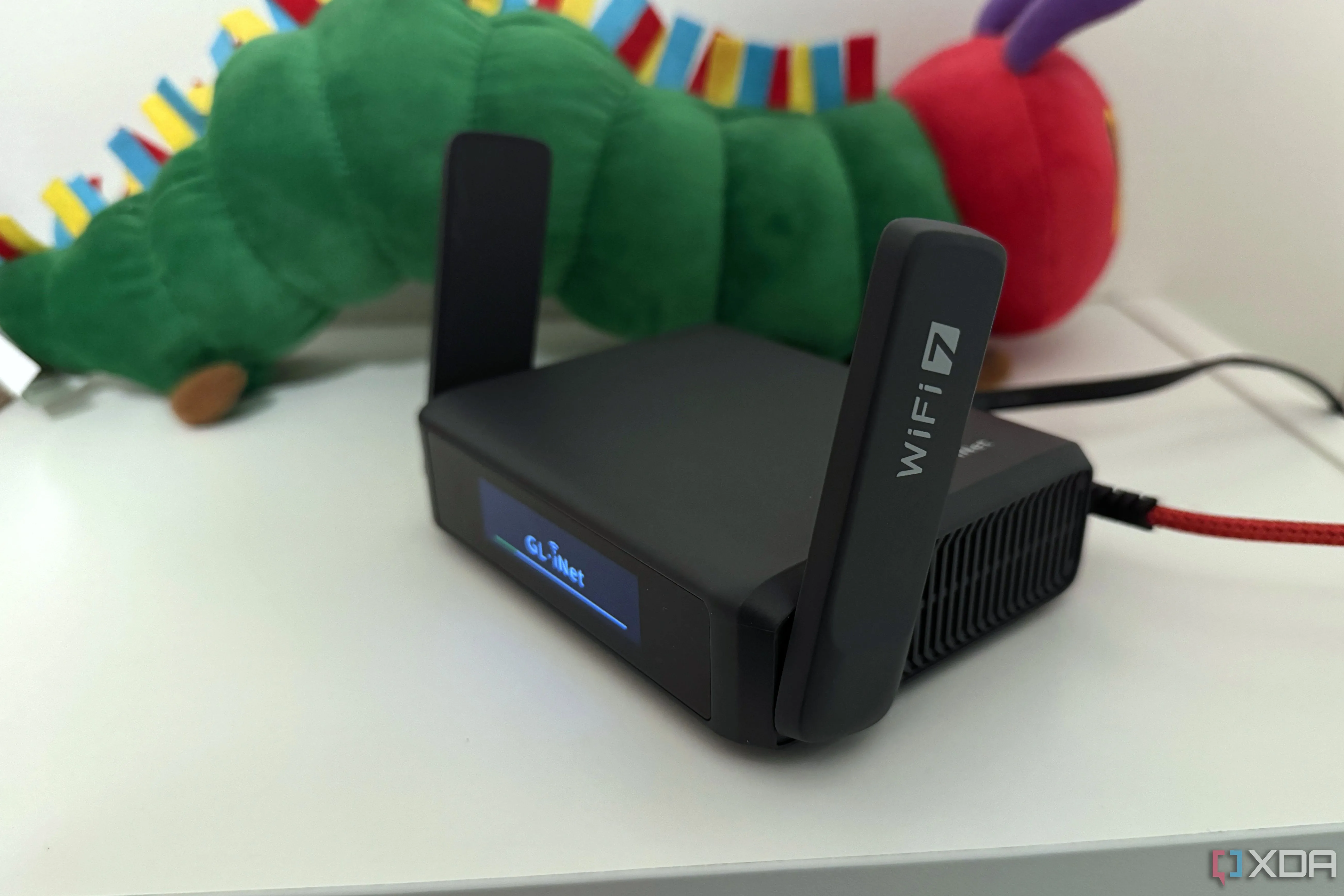 GL.iNet GL-BE3600 - Router du lịch hỗ trợ OpenWrt giúp mở rộng sóng Wi-Fi