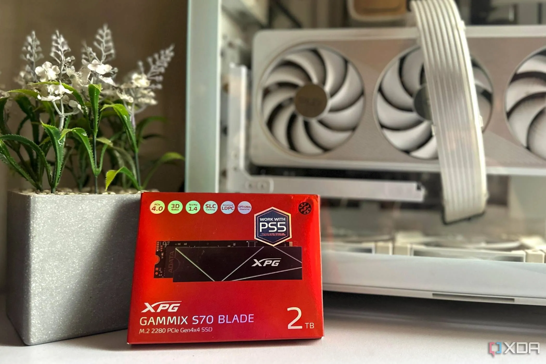 Hộp đựng SSD XPG GAMMIX S70 Blade 2TB Gen4