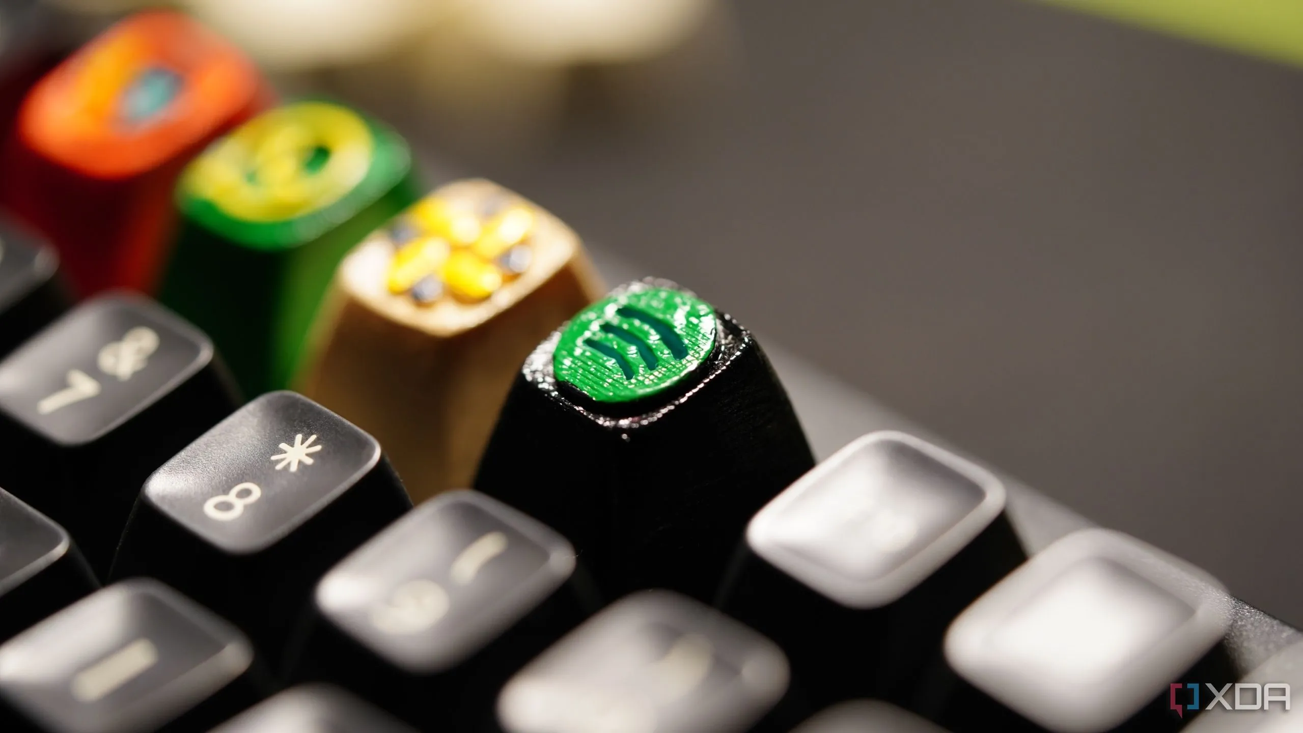 keycap in 3D hình logo Spotify, minh họa tiềm năng kinh doanh keycap tùy chỉnh