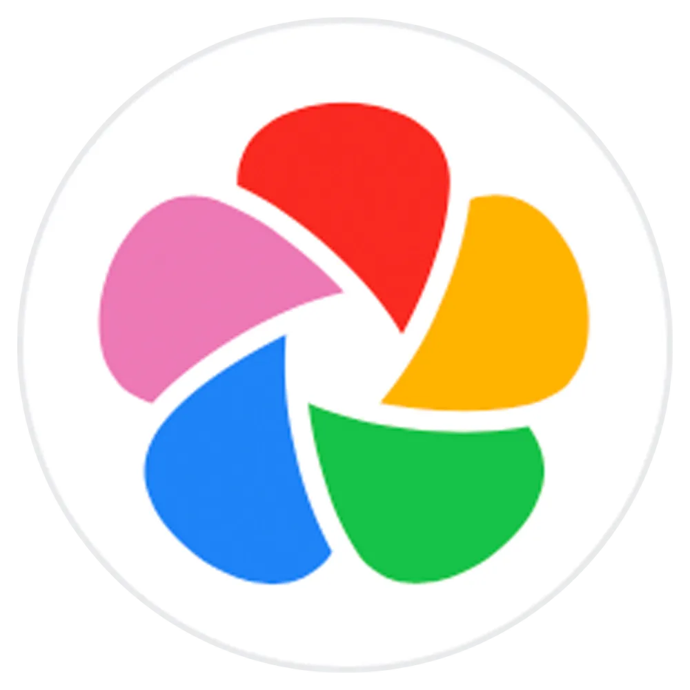 Logo Immich màu xanh lá cây đậm với chữ 'immich' cách điệu.