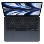 MacBook Air M2 màu xanh nửa đóng hiển thị thiết kế mỏng nhẹ