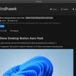 Màn hình desktop Windows 11 hiển thị khi di chuột vào góc thanh tác vụ nhờ Windhawk mod