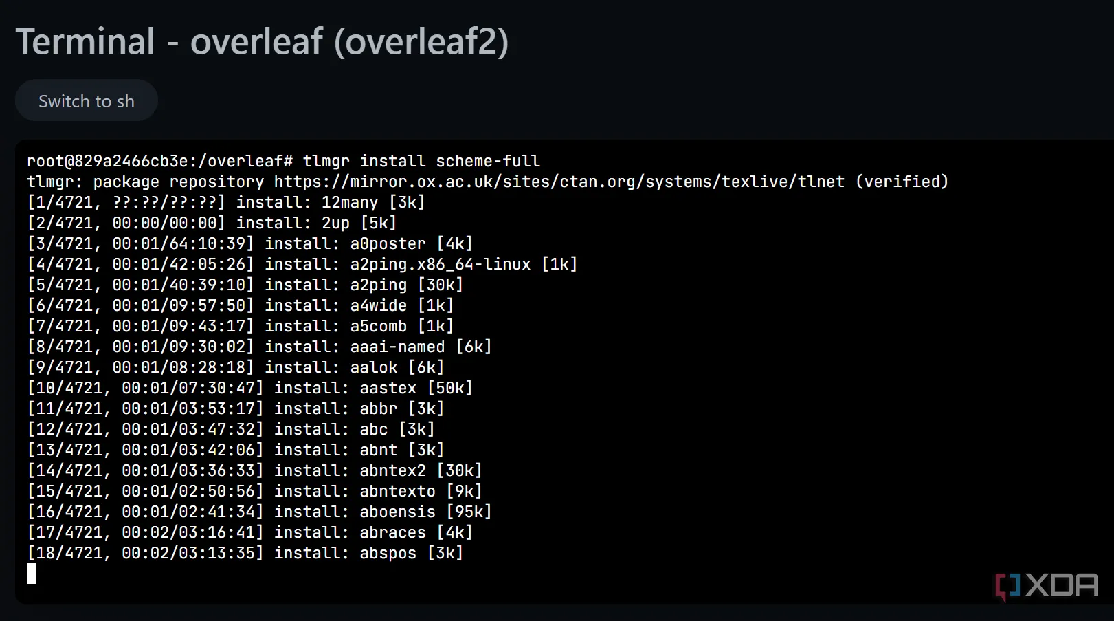 Màn hình terminal đang chạy lệnh tlmgr update --self để cập nhật các gói LaTeX trên Overleaf tự host.