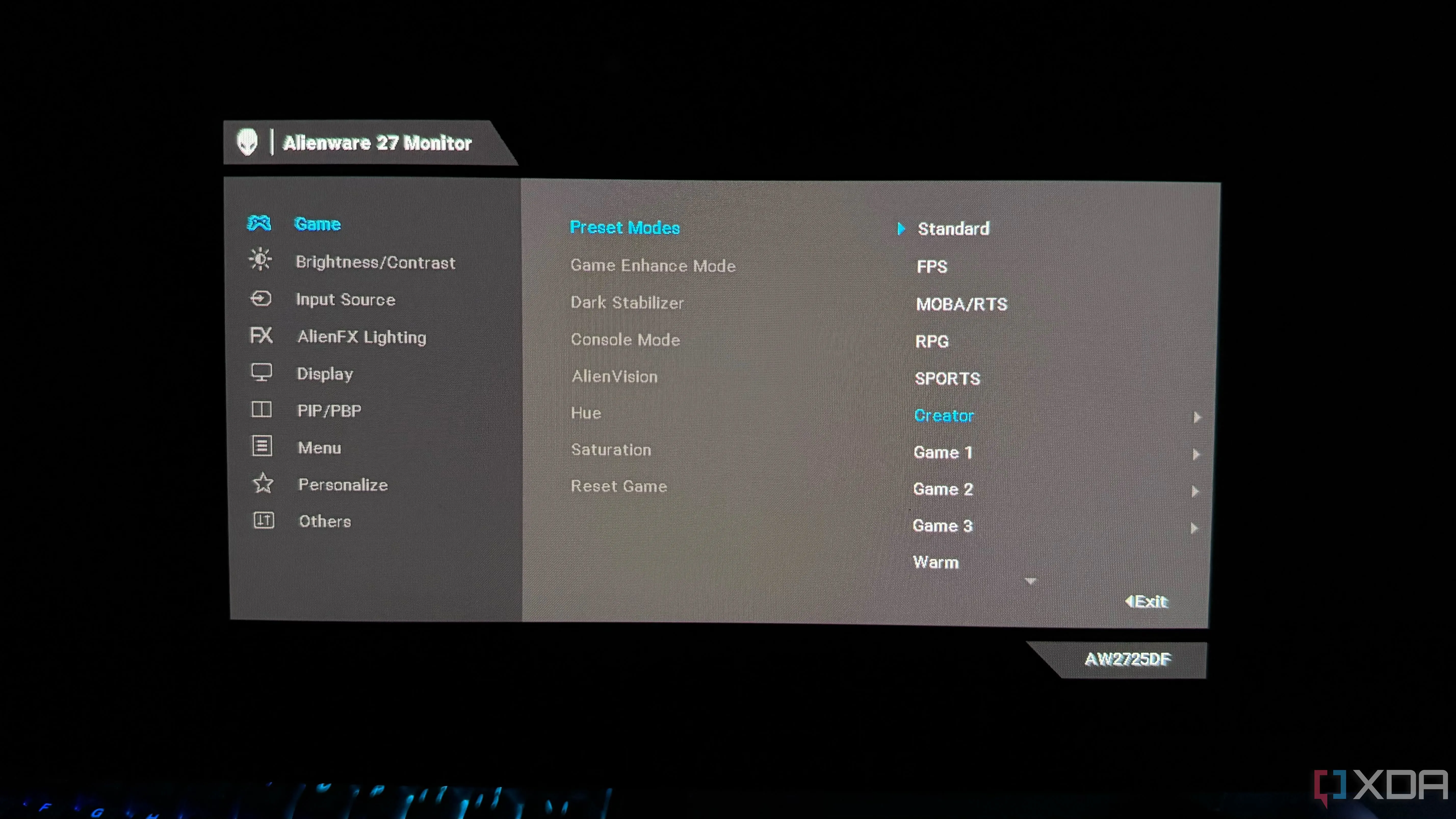 Menu OSD cài đặt hồ sơ màu sắc và nhiệt độ màu trên màn hình Alienware