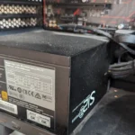 Nguồn máy tính (PSU) chuẩn 80 Plus Bronze bên trong máy tính gaming