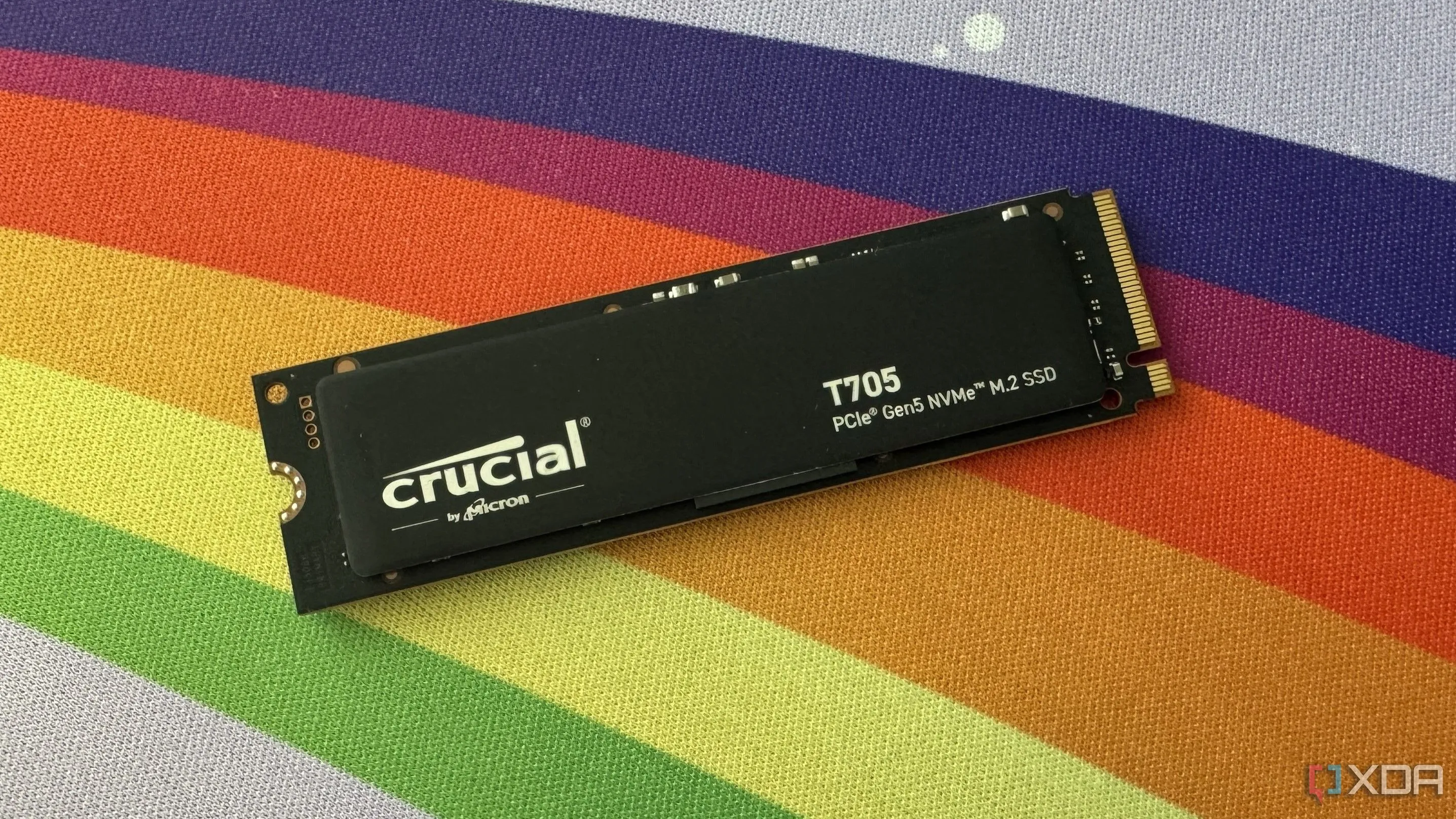 Ổ cứng SSD Crucial T705 Gen5 với tốc độ siêu nhanh