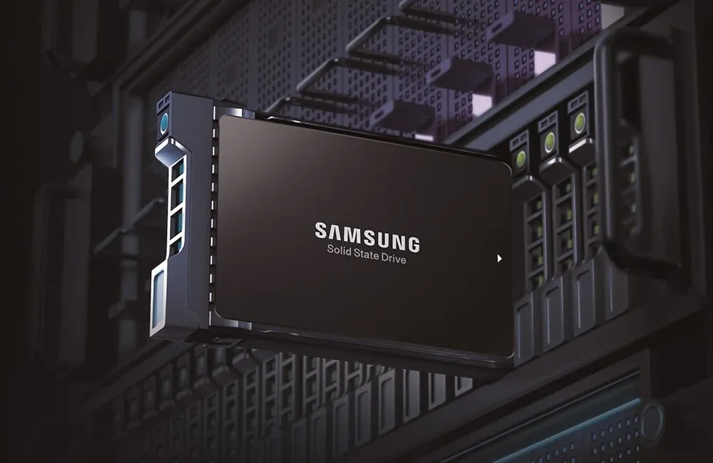 Ổ cứng SSD U.2 doanh nghiệp Samsung cho hiệu suất bền bỉ