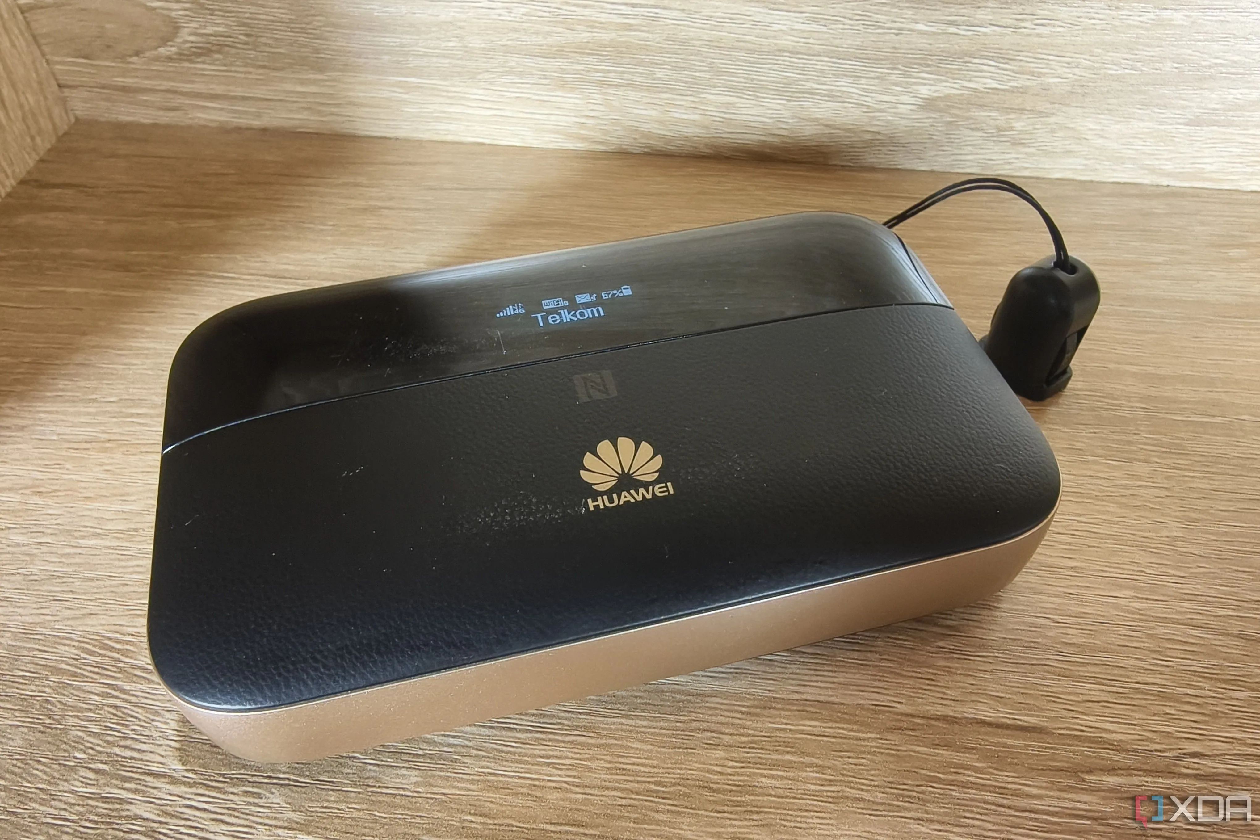 Router di động Huawei, cho kết nối 4G nhanh và ổn định hơn so với Wi-Fi công cộng tắc nghẽn