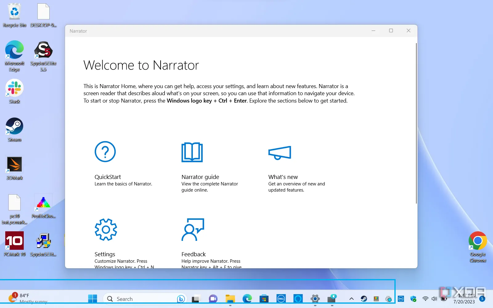 Trình tường thuật Narrator đang hoạt động trên Windows 11 đọc văn bản trên màn hình máy tính